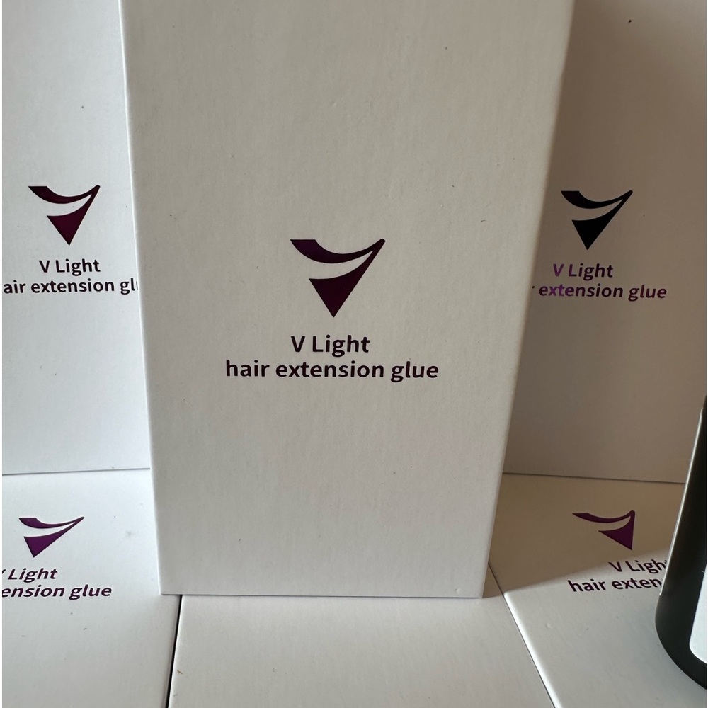 V Light Hair Extension Glue clear